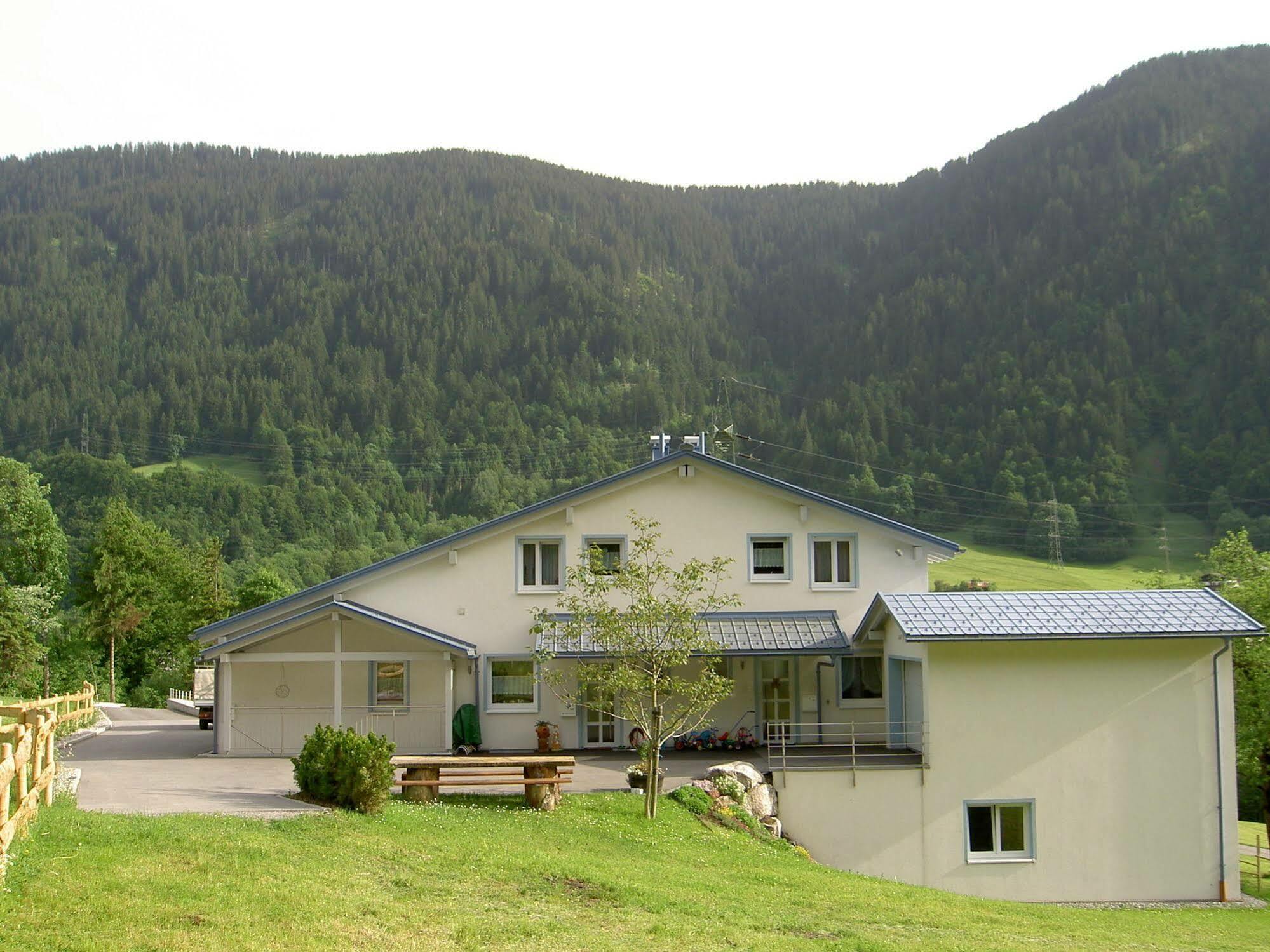Haus Roecken Apartment Далас Екстериор снимка